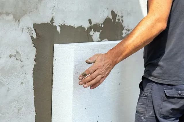 Ile kleju na 200m2 elewacji? Oblicz dokładnie, uniknij strat! Ile kleju na 200m2 elewacji? Oblicz dokładnie, uniknij strat!