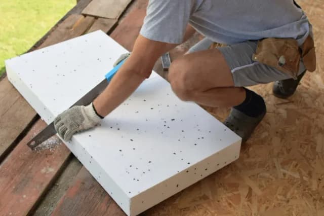 Czy styropian podłogowy nadaje się na elewacje? Kluczowe informacje i porady Czy styropian podłogowy nadaje się na elewacje? Kluczowe informacje i porady