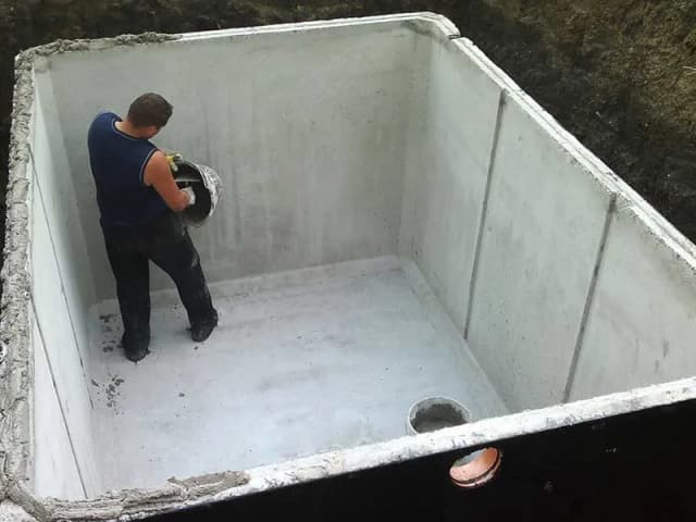 Ile kosztuje budowa szamba betonowego? Sprawdź ceny i ukryte wydatki Ile kosztuje budowa szamba betonowego? Sprawdź ceny i ukryte wydatki
